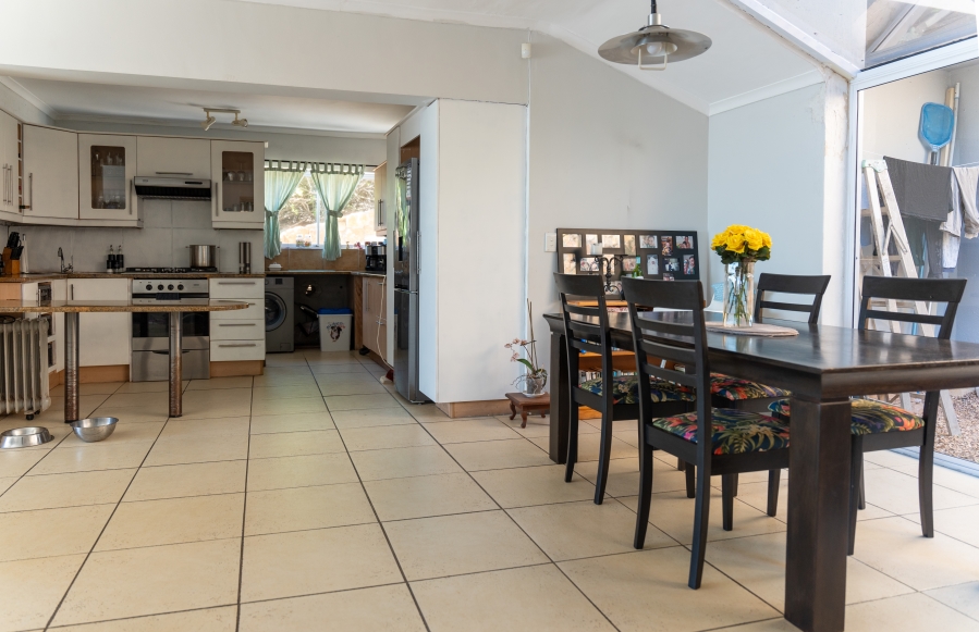 6 Bedroom Property for Sale in Fish Hoek Western Cape